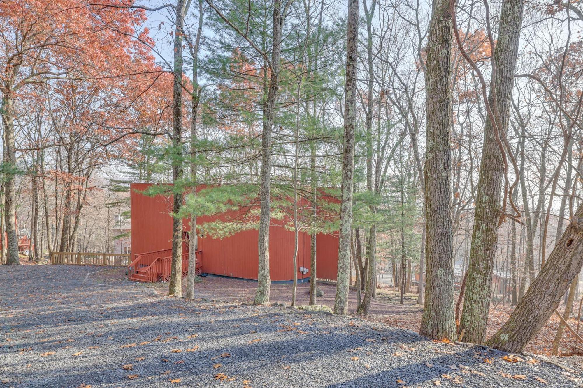 Unique Roundhouse: Hot Tub-Game Room-Firepit&More! Bushkill Zewnętrze zdjęcie